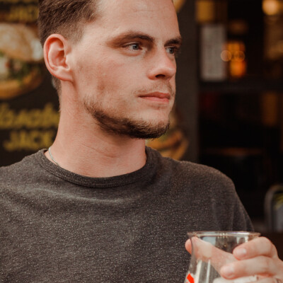 Dirk  zoekt een Appartement / Studio in Nijmegen